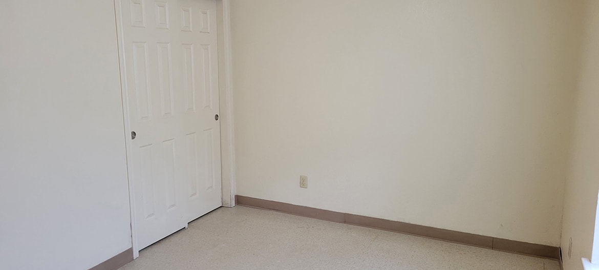 Photos and Video of HILLWOOD APTS in Weimar, TX